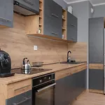 Apartmán Osiedle Avia Family In With Balcony By Renters Krakov