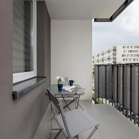 Osiedle Avia Family In With Balcony By Renters Appartamento Cracovia