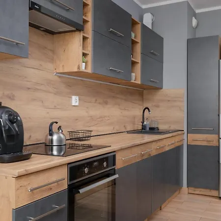 شقة Osiedle Avia Family In With Balcony By Renters كراكوفيا