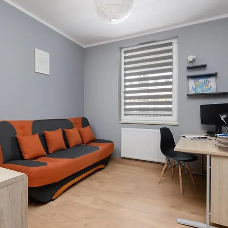 Osiedle Avia Family In With Balcony By Renters * Krakov